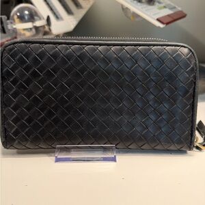 Bottega Veneta Black Intrecciato Zip-Around Wallet
